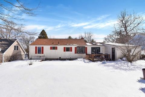52 Kerry Dr, Springfield, MA 01118 photo 2
