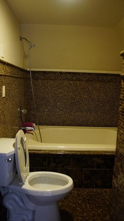 188 Florida St, Springfield, MA 01109 photo 19