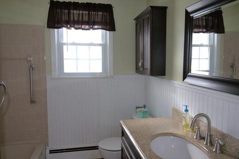 10 Robin Rd, Worcester, MA 01604 photo 5