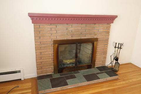 10 Robin Rd, Worcester, MA 01604 photo 4