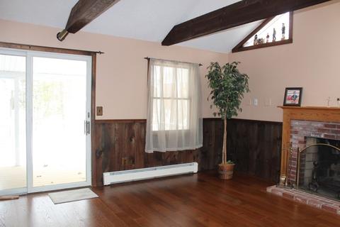 9 Oak Knoll Ln, Upton, MA 01568 photo 11