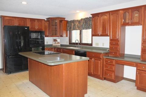 9 Oak Knoll Ln, Upton, MA 01568 photo 4