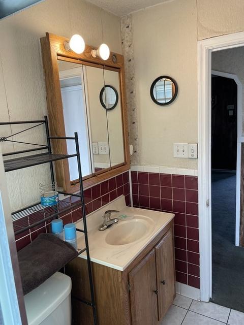 52 Pheland St, Springfield, MA 01109 photo 17