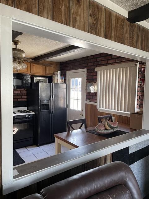 52 Pheland St, Springfield, MA 01109 photo 8