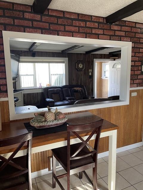 52 Pheland St, Springfield, MA 01109 photo 9