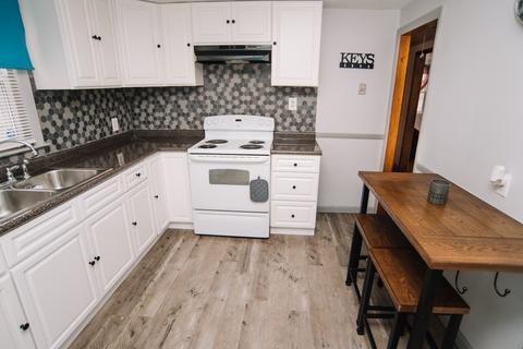 150 Slater Ave, Springfield, MA 01119 photo 8