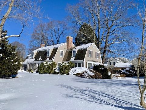32 Old Farm Rd, Dedham, MA 02026 photo 2