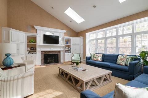 2 Brewer Way, Hingham, MA 02043 photo 8