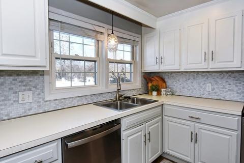 36 Coolidge Rd, Danvers, MA 01923 photo 9