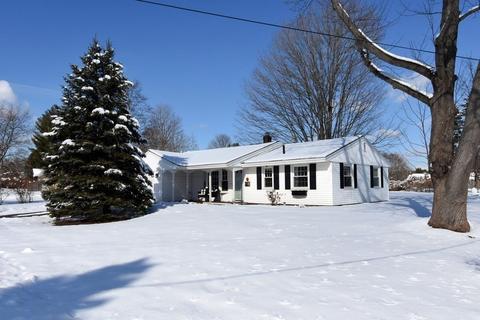36 Coolidge Rd, Danvers, MA 01923 photo 1