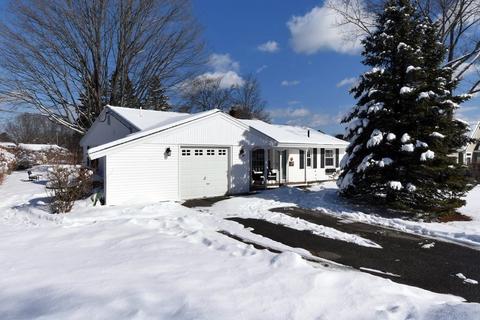 36 Coolidge Rd, Danvers, MA 01923 photo 2