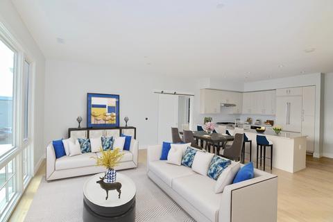 10 Shipyard Dr #217, Hingham, MA 02043 photo 2