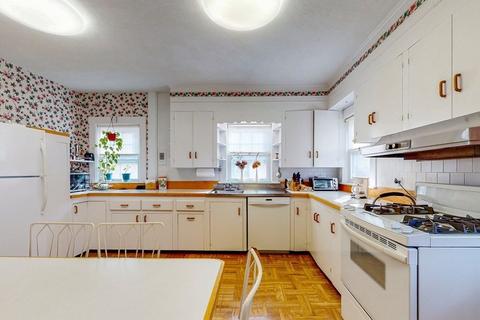 246 Clark, Brookline, MA 02445 photo 7