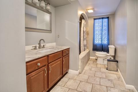 48 Eloise St, Springfield, MA 01118 photo 5