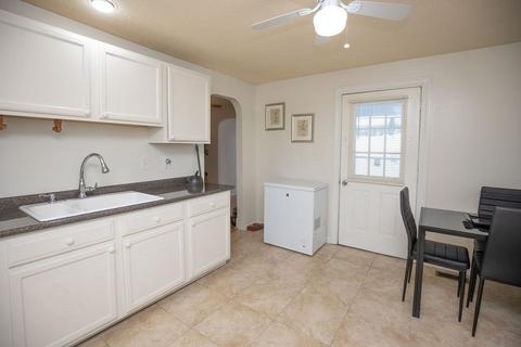 241 E Main St, Chicopee, MA 01020 photo 4