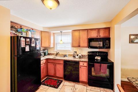 62 Pear, Springfield, MA 01109 photo 1