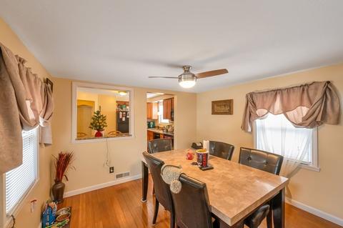 62 Pear, Springfield, MA 01109 photo 4