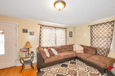 62 Pear, Springfield, MA 01109 photo 8