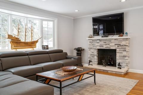186 Robert Rd, Dedham, MA 02026 photo 3