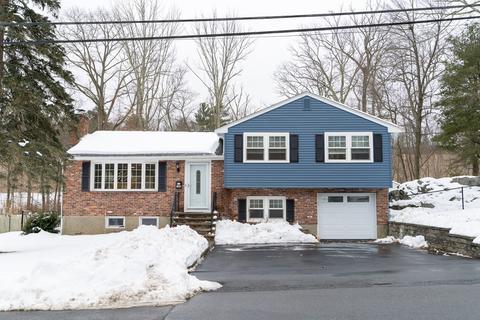 186 Robert Rd, Dedham, MA 02026 photo 1