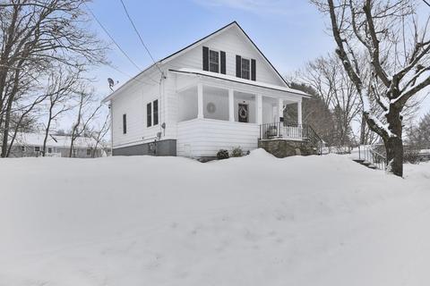 9 Everton Ave, Worcester, MA 01604 photo 1