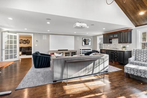57 Devonshire Rd, Waban, MA 02468 photo 4