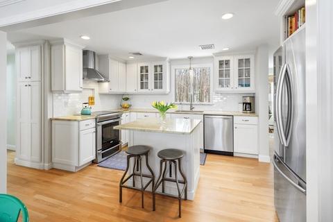 30 Independence Ln, Hingham, MA 02043 photo 9
