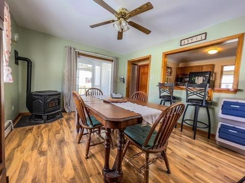 29 Mutter St, Easthampton, MA 01027 photo 6