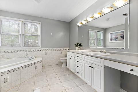 45 Knob Hill Cir, Canton, MA 02021 photo 25