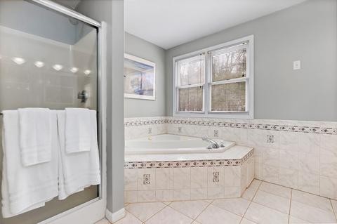 45 Knob Hill Cir, Canton, MA 02021 photo 26