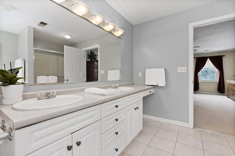45 Knob Hill Cir, Canton, MA 02021 photo 27