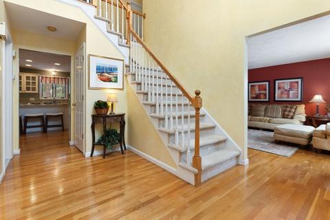 45 Knob Hill Cir, Canton, MA 02021 photo 4