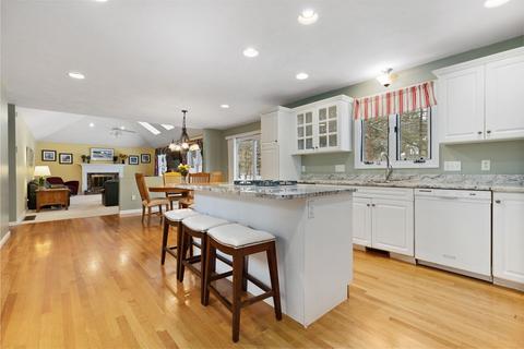 45 Knob Hill Cir, Canton, MA 02021 photo 16