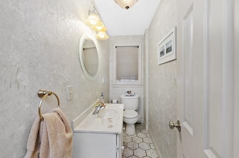 17 Nardone Rd, Needham, MA 02492 photo 11