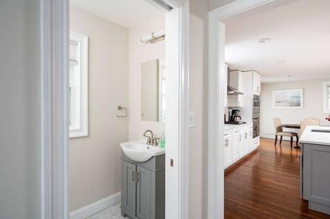17 Pilgrim Rd, Milton, MA 02186 photo 10