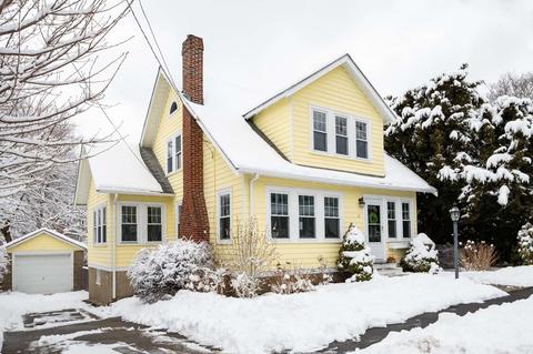 17 Pilgrim Rd, Milton, MA 02186 photo 1
