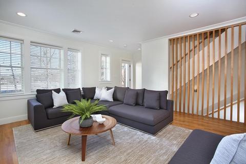 140 Sumner Rd #2, Brookline, MA 02445 photo 2
