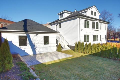 140 Sumner Rd #2, Brookline, MA 02445 photo 17