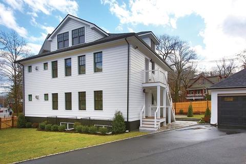140 Sumner Rd #2, Brookline, MA 02445 photo 16