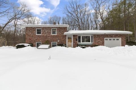 2 Spring Ln, Framingham, MA 01701 photo 1