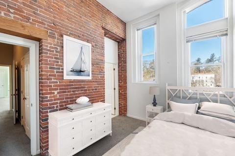 66 Haskell St #2W, Beverly, MA 01915 photo 3