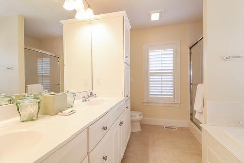 18 Pond Edge Trl, Wareham, MA 02571 photo 11