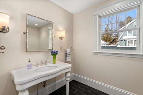 16 Pine St, Wellesley, MA 02481 photo 25