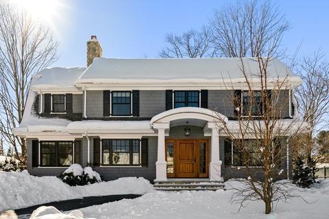 16 Pine St, Wellesley, MA 02481 photo 1