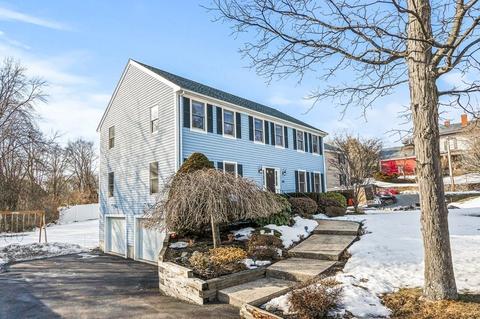 134 Locust St, Danvers, MA 01923 photo 2