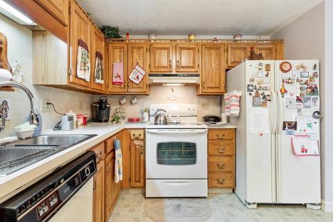 39 Parlin St #105, Everett, MA 02149 photo 12