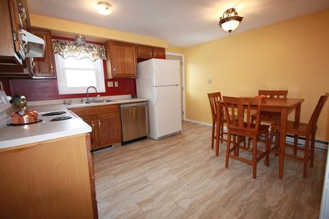 28 El Caney Rd, Worcester, MA 01603 photo 6