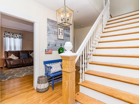 26 Humphrey St, Lowell, MA 01850 photo 2