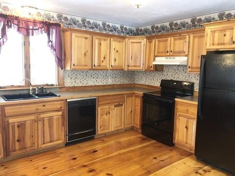 16 Hopkinton Rd, Upton, MA 01568 photo 4
