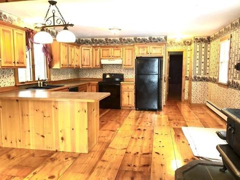 16 Hopkinton Rd, Upton, MA 01568 photo 5